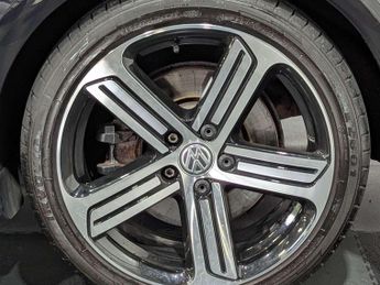 VOLKSWAGEN GOLF 2.0 Golf R DSG 4WD 3dr