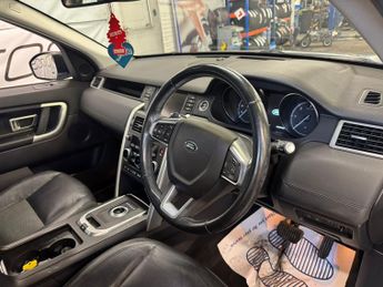 Land Rover Discovery Sport 2.0 TD4 SE Tech Auto 4WD Euro 6 (s/s) 5dr