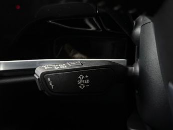 Audi Q3 1.5 TFSI CoD 35 S line S Tronic Euro 6 (s/s) 5dr
