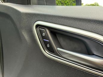 MG MG ZS 44.5kWh Exclusive Auto 5dr