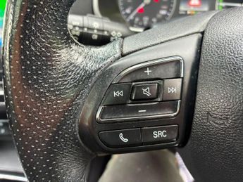 MG MG ZS 44.5kWh Exclusive Auto 5dr