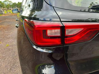 MG MG ZS 44.5kWh Exclusive Auto 5dr