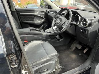 MG MG ZS 44.5kWh Exclusive Auto 5dr