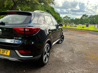 MG MG ZS 44.5kWh Exclusive Auto 5dr