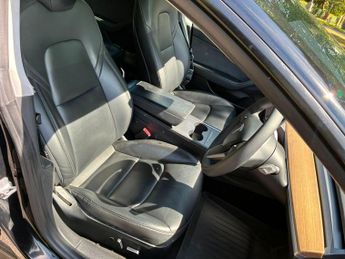 Tesla Model 3 (Dual Motor) Long Range Auto 4WDE 4dr