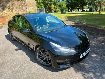 Tesla Model 3 (Dual Motor) Long Range Auto 4WDE 4dr