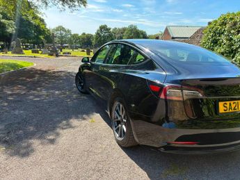 Tesla Model 3 (Dual Motor) Long Range Auto 4WDE 4dr