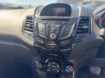 Ford Fiesta 1.6 Zetec Powershift Euro 6 5dr