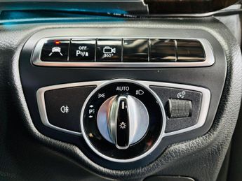 Mercedes-Benz V Class 2.2 V220d Sport MPV 5dr Diesel G-Tronic+ Euro 6 (s/s) 7 Seat (16
