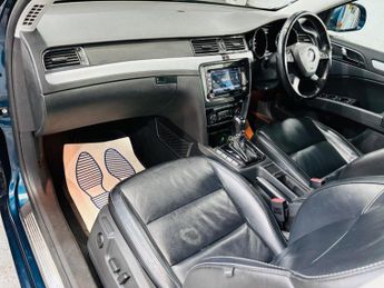 Skoda Superb 2.0 TDI Elegance DSG Euro 5 (s/s) 5dr