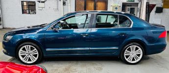 Skoda Superb 2.0 TDI Elegance DSG Euro 5 (s/s) 5dr