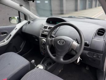Toyota Yaris 1.33 Dual VVT-i TR MultiMode Euro 4 (s/s) 5dr