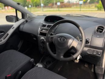 Toyota Yaris 1.33 Dual VVT-i TR MultiMode Euro 4 (s/s) 5dr