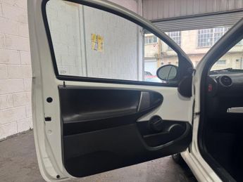Toyota AYGO 1.0 VVT-i Fire MultiMode Euro 5 3dr (a/c)