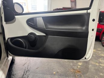 Toyota AYGO 1.0 VVT-i Fire MultiMode Euro 5 3dr (a/c)