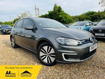 Volkswagen Golf 35.8kWh e-Golf Auto 5dr