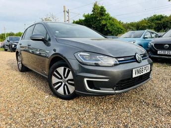 Volkswagen e-Golf 35.8kWh e-Golf Auto 5dr