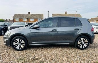 Volkswagen e-Golf 35.8kWh e-Golf Auto 5dr