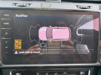 Volkswagen e-Golf 35.8kWh e-Golf Auto 5dr