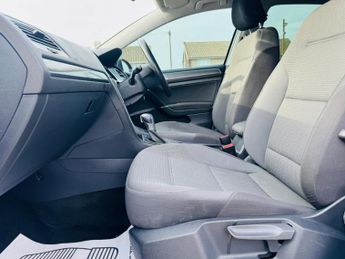 Volkswagen e-Golf 35.8kWh e-Golf Auto 5dr