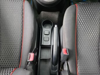 Mazda Mazda2 1.5 Tamura Nav Hatchback 5dr Petrol Auto Euro 5 (102 ps)