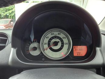 Mazda Mazda2 1.5 Tamura Nav Hatchback 5dr Petrol Auto Euro 5 (102 ps)
