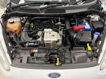 Ford Fiesta 1.0T EcoBoost Titanium Euro 5 (s/s) 5dr