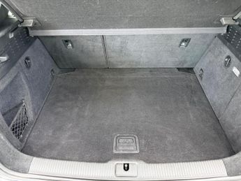 Audi A3 2.0 TDI S line S Tronic Euro 5 (s/s) 3dr
