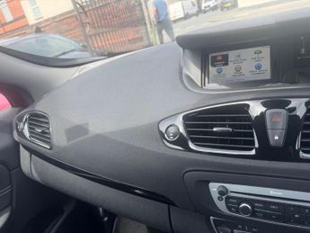 Renault Grand Scenic 1.5 dCi Dynamique Nav Auto Euro 6 5dr
