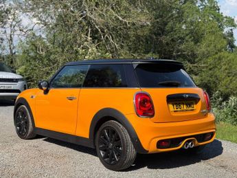MINI HATCH 2.0 Cooper SD Hatchback 3dr Diesel Auto Euro 6 (s/s) (170 ps)