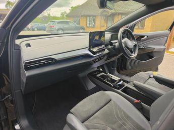 Volkswagen ID.5 Pro 77kWh Tech Auto 5dr