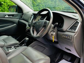 Hyundai TUCSON 1.7 CRDi Blue Drive Premium DCT Euro 6 (s/s) 5dr