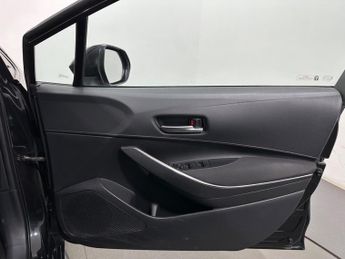Toyota Corolla 1.8 VVT-h Icon Tech Touring Sports CVT Euro 6 (s/s) 5dr