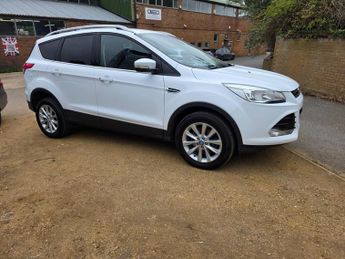Ford Kuga 2.0 TDCi Titanium SUV 5dr Diesel Manual 2WD Euro 6 (s/s) (150 ps