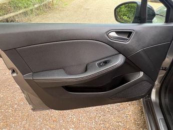 Renault Clio 1.6 E-TECH E-Tech engineered Auto Euro 6 (s/s) 5dr