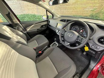 TOYOTA YARIS 1.5 VVT-i Icon Hatchback 5dr Petrol CVT Euro 6 (111 ps) 12 MONTH