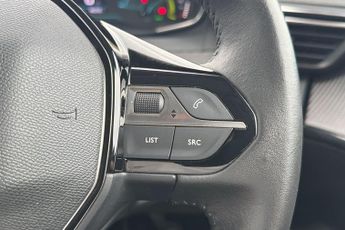 Peugeot E-2008 50kWh Active Premium SUV 5dr Electric Auto (7kW Charger) (136 ps
