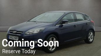 Ford Focus 1.6 Zetec Hatchback 5dr Petrol Manual