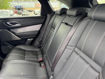 Land Rover Range Rover Velar 3.0 D300 R-Dynamic HSE Auto 4WD Euro 6 (s/s) 5dr