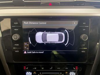 Volkswagen Arteon 2.0 TSI R-Line Fastback 5dr Petrol DSG Euro 6 (s/s) (190 ps)