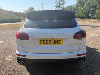 Porsche Cayenne 3.0 TD V6 TiptronicS 4WD Euro 6 (s/s) 5dr