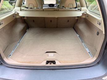 Volvo XC70 2.4 D5 SE Geartronic AWD Euro 5 5dr