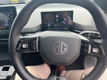 MG MG4 64kWh Trophy Long Range Auto 5dr