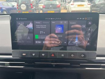 MG MG4 64kWh Trophy Long Range Auto 5dr