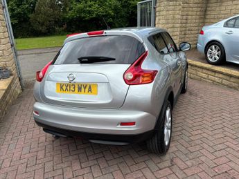 Nissan Juke 1.6 Acenta Premium Euro 5 (s/s) 5dr