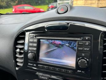 Nissan Juke 1.6 Acenta Premium Euro 5 (s/s) 5dr