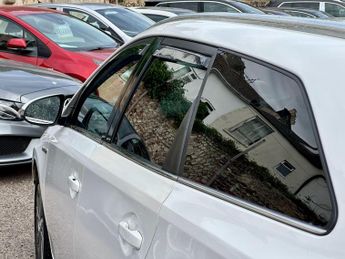Toyota Auris 1.8 VVT-h Excel Touring Sports CVT Euro 5 (s/s) 5dr