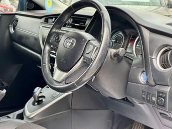 Toyota Auris 1.8 VVT-h Excel Touring Sports CVT Euro 5 (s/s) 5dr
