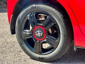 Toyota AYGO 1.0 VVT-i x-pression x-shift Euro 5 5dr Euro 5