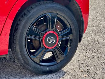 Toyota AYGO 1.0 VVT-i x-pression x-shift Euro 5 5dr Euro 5